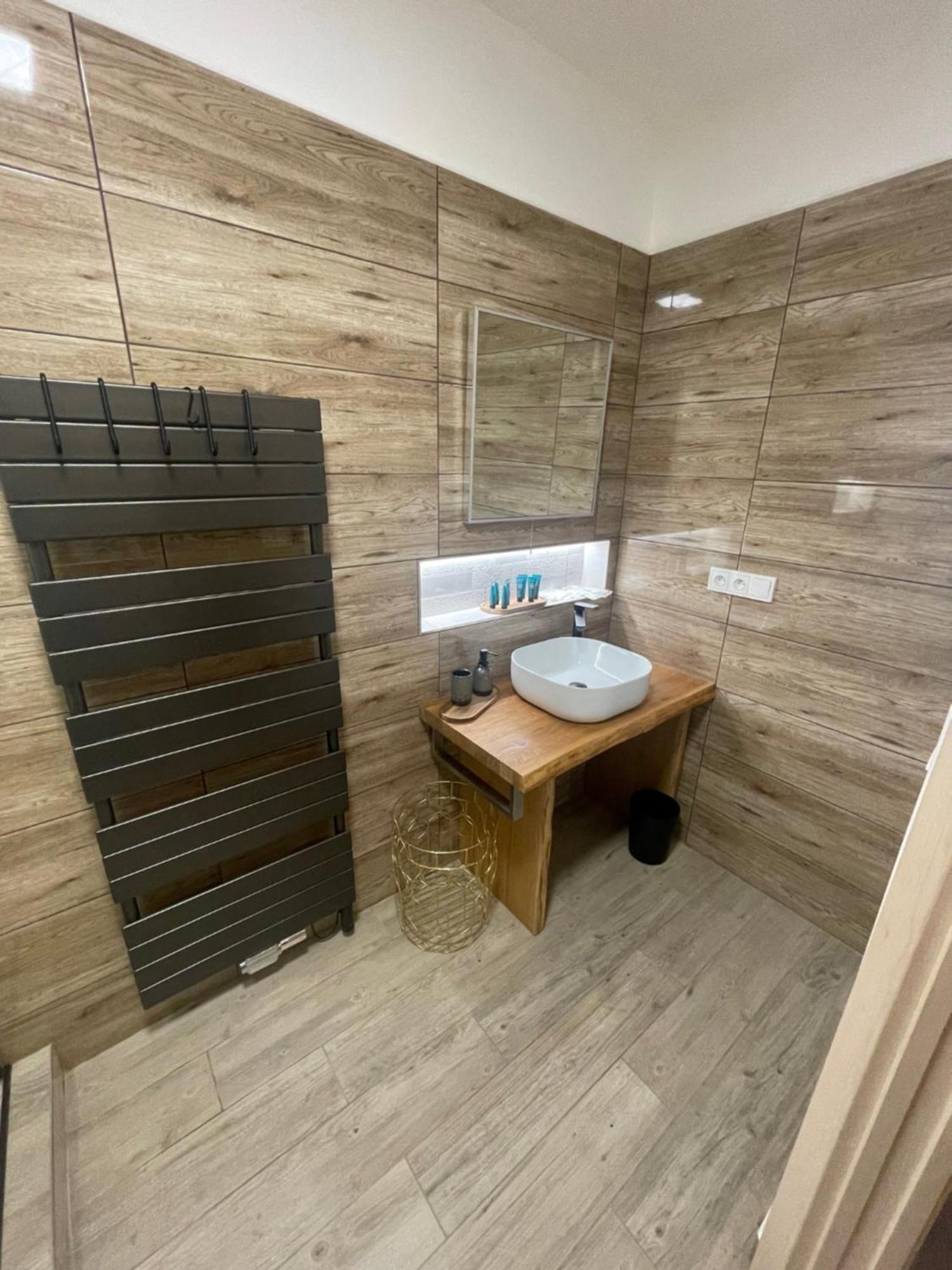 Apartman 184 - Vysoké Mýto Exteriör bild